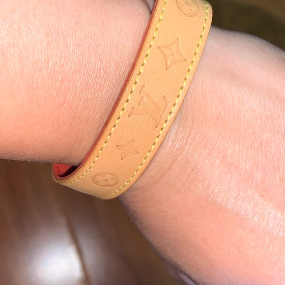 Authentic Louis Vuitton Leather Wish Bracelet Cuff - Picture 12 of 14